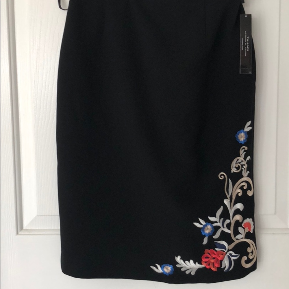 Tahari by Arthur Levine Pencil Skirt